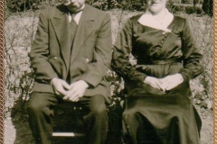 1924 Bernhard Riesenbeck (1888 - 1945) und Anna Riesenbeck geb. Uthmann (1886 - 1960)  (150 Jahre Schützenverein Vadrup)