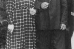 1936 Josef Haselhorst (1894 - 1954) und Maria Rottwinkel geb. Schulte (1902 - 1987)  Hofstaat: Heinrich Rottwinkel und Maria Haselhorst, Bernhard und Bernhardine Wemmer geb. Kleimann