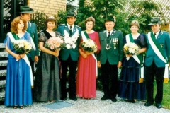 1984 Gustav Sendner und Anita Sendner geb. Spreckelmeier  Hofstaat (v.l.): Josef und Ursula Terfloth, Cornelius und Elfriede Schulze Topphoff.