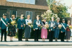1989 Hugo Gerbert und Maria Gerbert geb. Auf der Landwehr  Hofstaat (v.l.): Helmut und Hildegard Schlingmann, Albert und Elisabeth Laubrock.