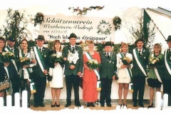 2001 Reinhard Wendker und Beate Wendker geb. Pelkmann  Hofstaat (v.l.): Karl-Heinz und Benita Hoffmann, Franz-Josef und Stella Lüttecke, Ralf und Brigitte Westbrock, Klaus und Petra Schulte.