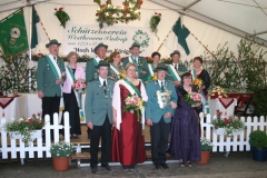 2010 Gregor Hülsmann geb. Hugenroth und Anni Hülsmann  Hofstaat (v.l.): Hubert und Klara Westbrock, Martin und Brigitte Holtmann, Richard und Monika Hollmann, Franz-Josef und Marion Beumer.